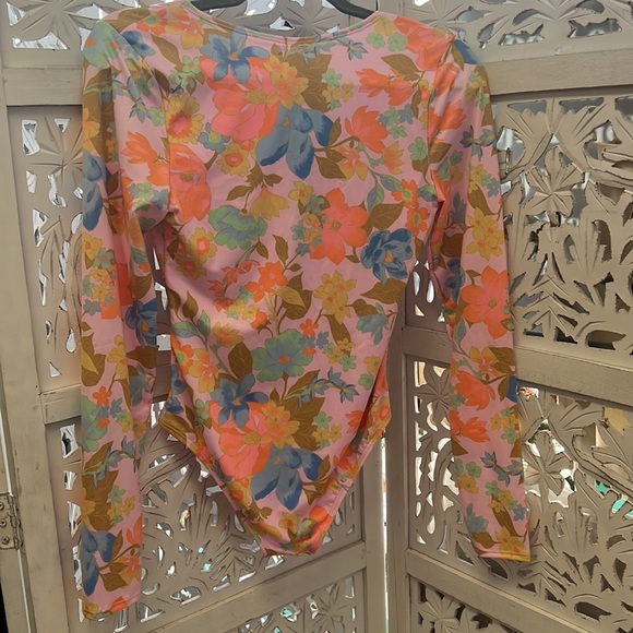 NWT Billabong Pick me up bodysuit one piece swimsuit. Size M. - Picture 7 of 7